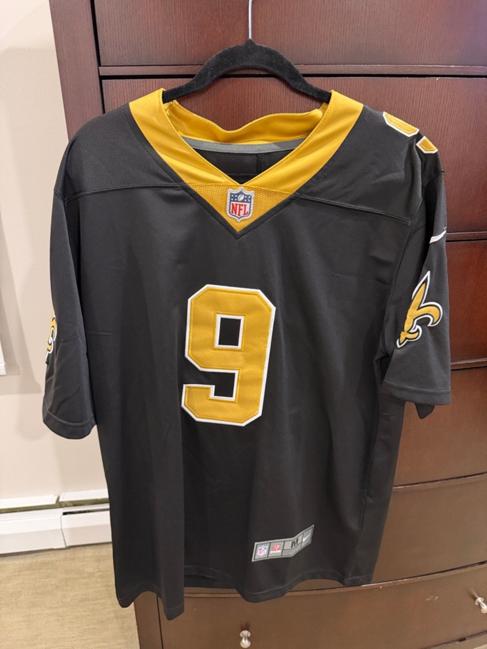 NFL New Orleans Saints Black and Gold Drew Brees #9 Jersey.  Size Medium.